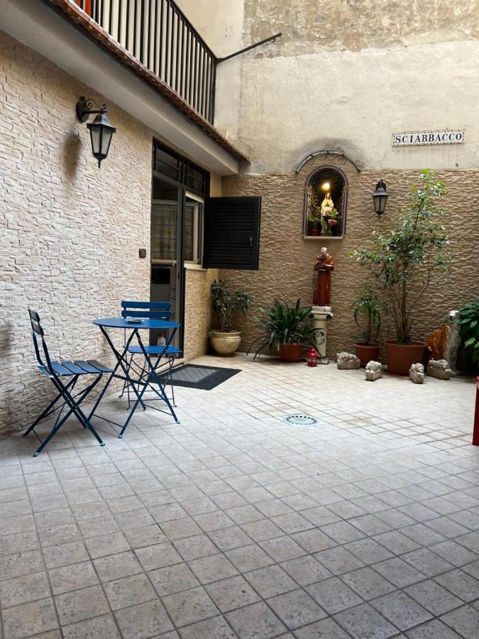 Appartement Sciabbacco House à Naples Extérieur photo
